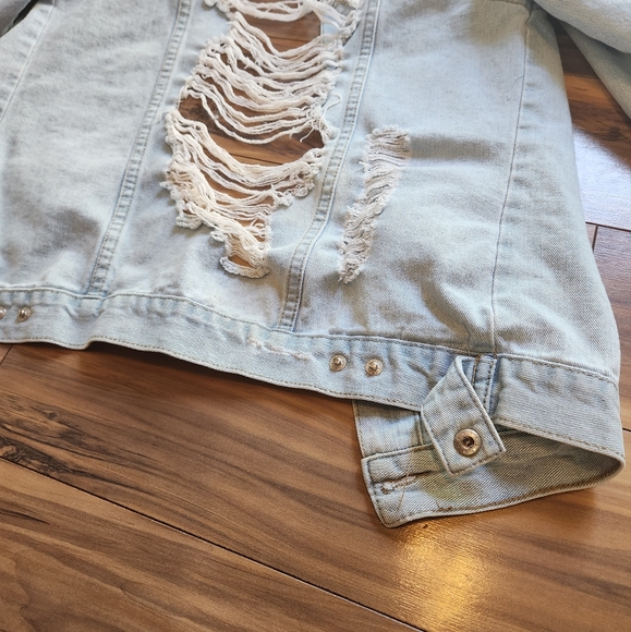 XS GB Jean Jacket Cutout Open Denim Accent Lightwash Punk Boho Ripped Distressed - Picture 5 of 7